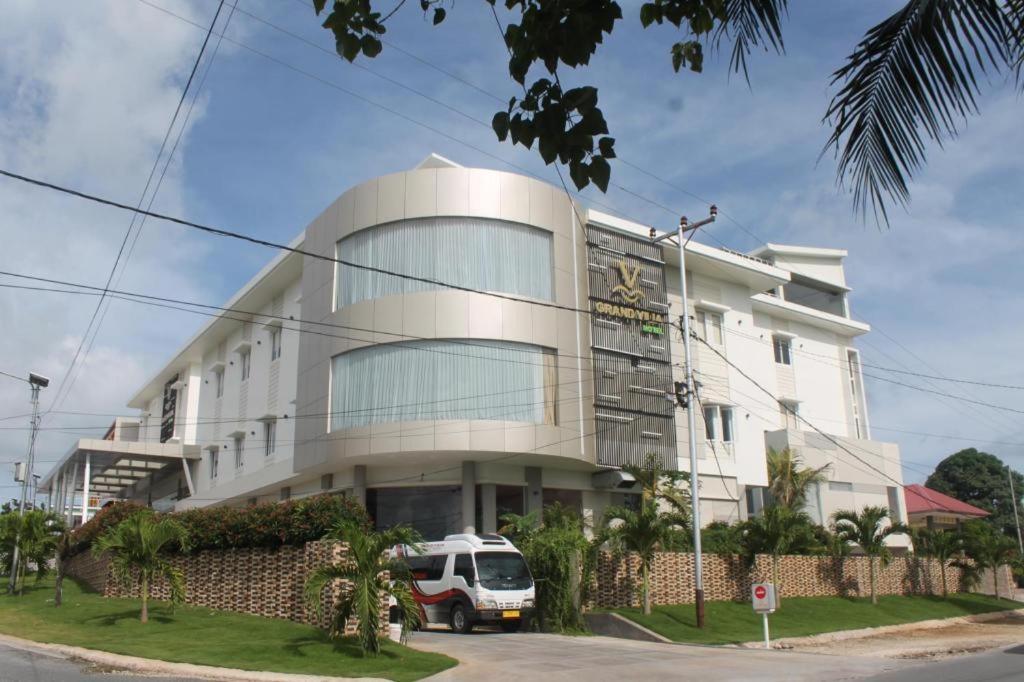 לנגור Grand Vilia Hotel מראה חיצוני תמונה