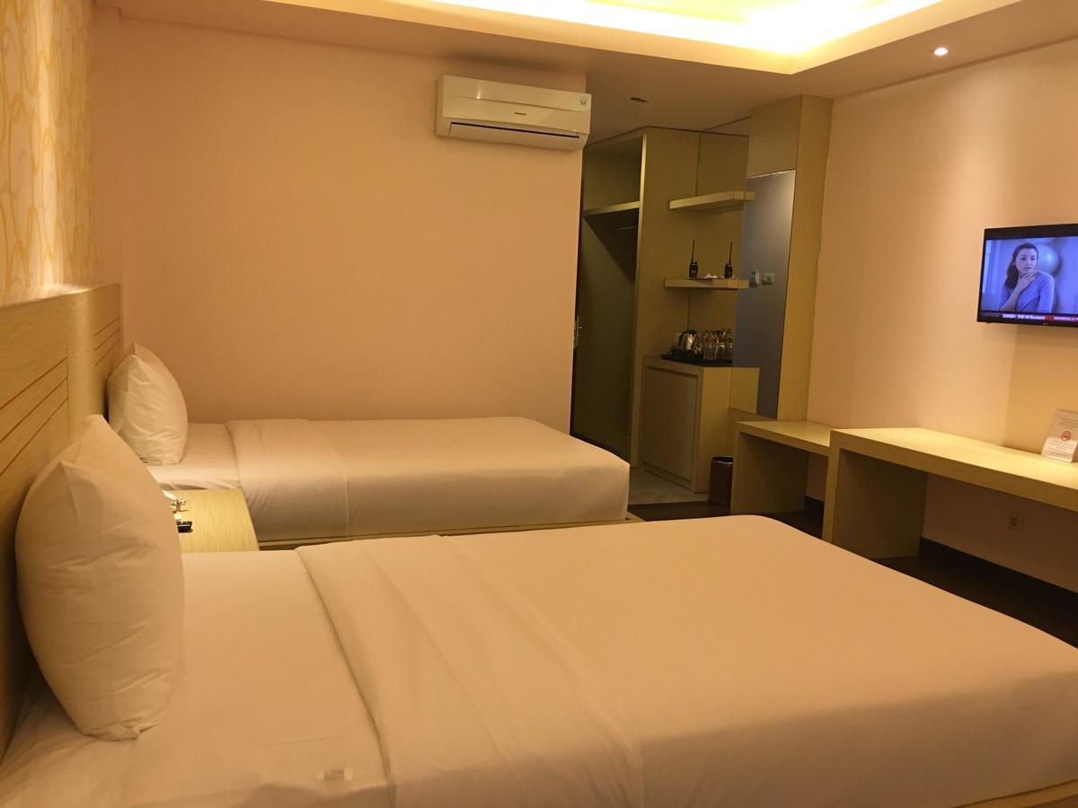 לנגור Grand Vilia Hotel מראה חיצוני תמונה