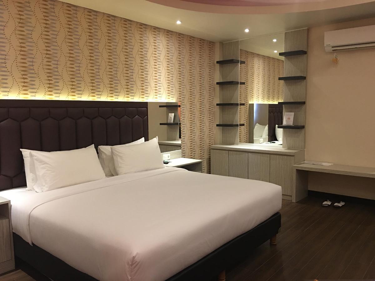 לנגור Grand Vilia Hotel מראה חיצוני תמונה