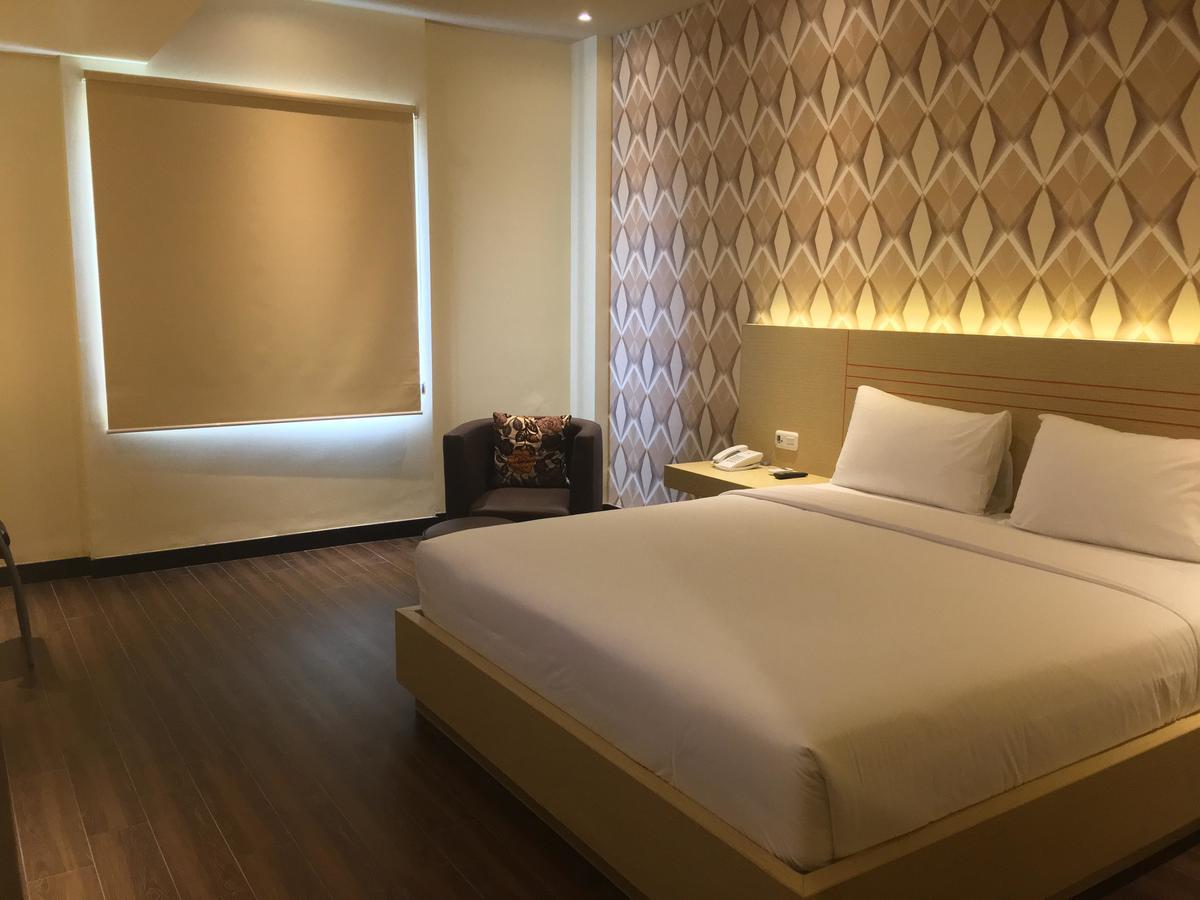 לנגור Grand Vilia Hotel מראה חיצוני תמונה
