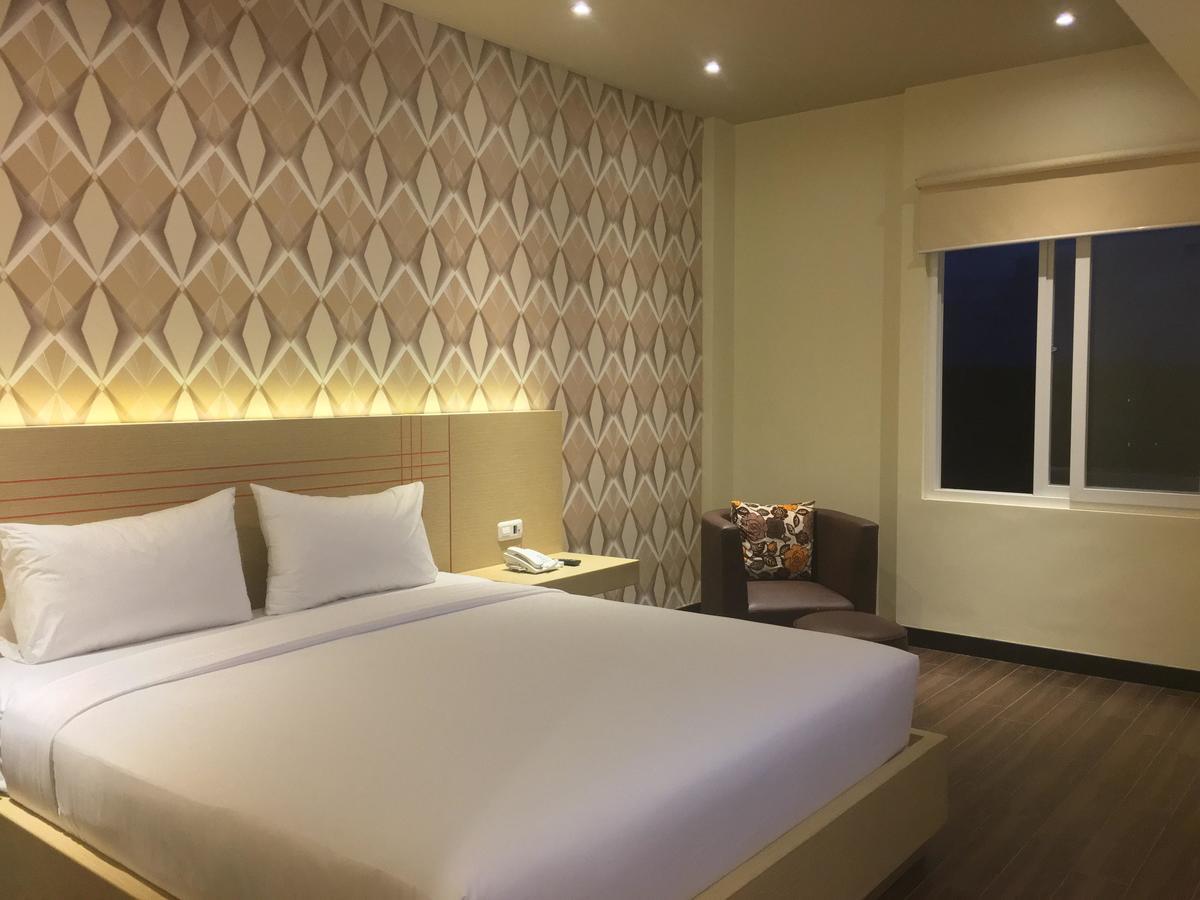 לנגור Grand Vilia Hotel מראה חיצוני תמונה