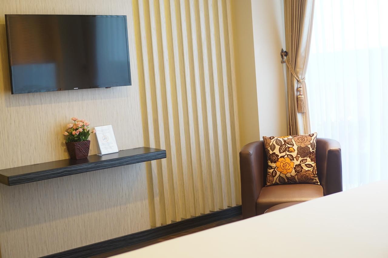 לנגור Grand Vilia Hotel מראה חיצוני תמונה