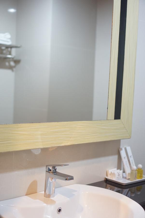 לנגור Grand Vilia Hotel מראה חיצוני תמונה