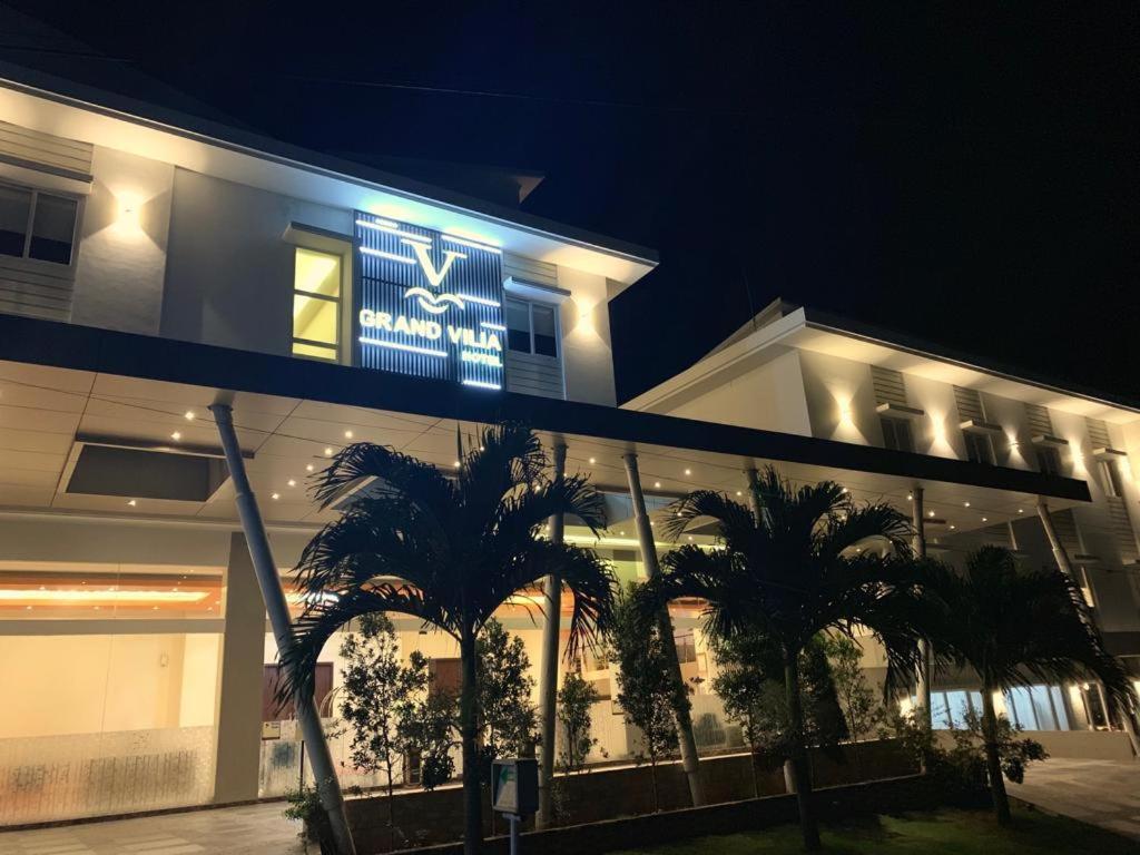 לנגור Grand Vilia Hotel מראה חיצוני תמונה